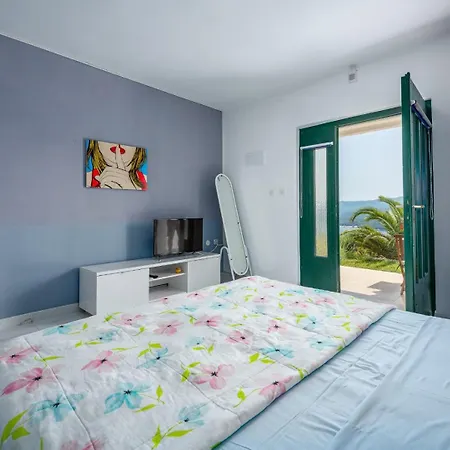 Luciana With Garden And Sea View Rabac